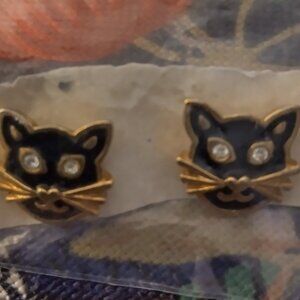 BLACK VINTAGE CAT EARRINGS disabled vet trying to close closet, price final pl
